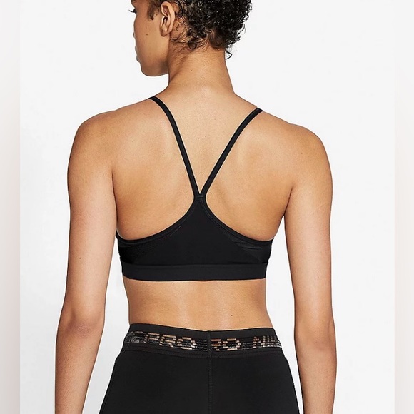 Bundle of 2 Nike V-Neck Low Sports Bee Womens Size Medium - Picture 7 of 7